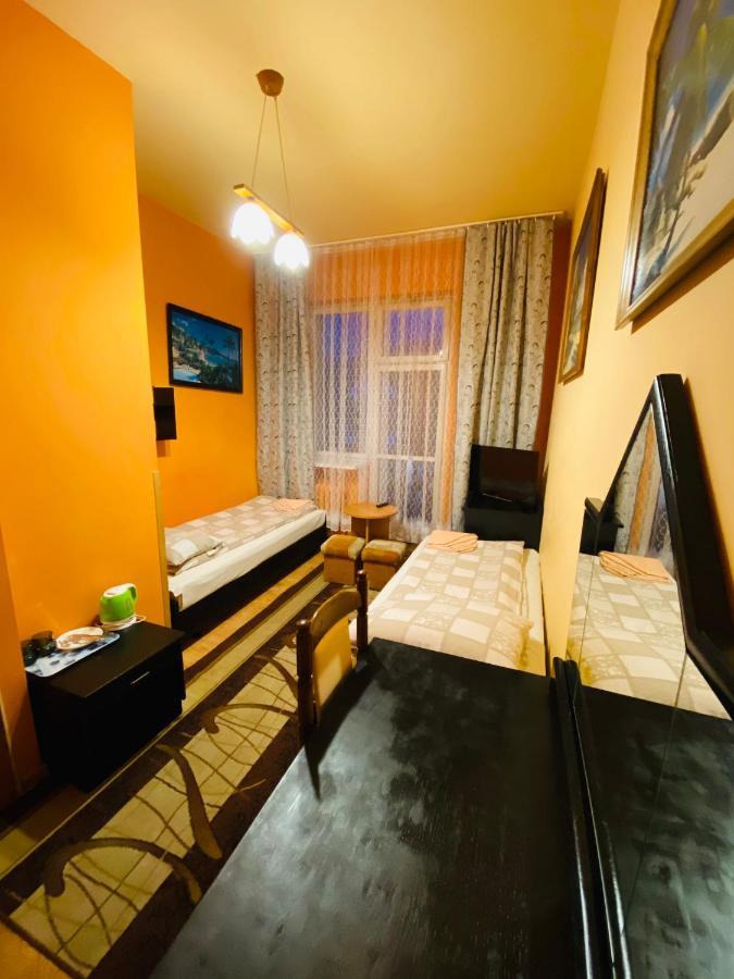 Dw Chalubinski 1 Bed & Breakfast Zakopane Exterior photo